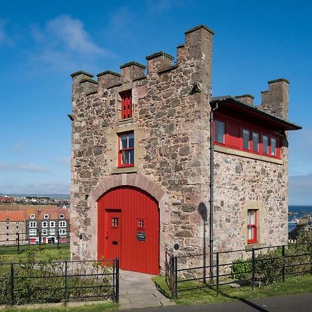 Villa Nisbet'S Tower à Eyemouth Extérieur photo